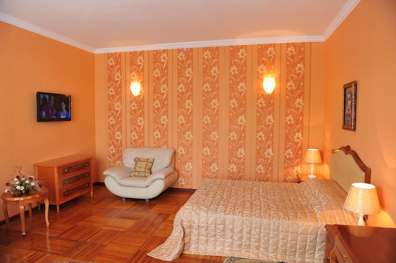 Gostinichny Komplex Germes Karagandy Dış mekan fotoğraf